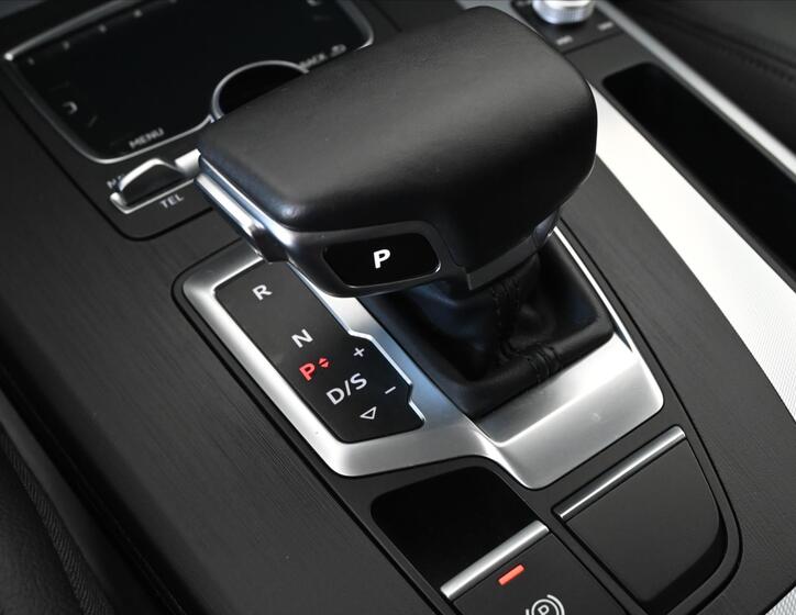 Audi Q5 25