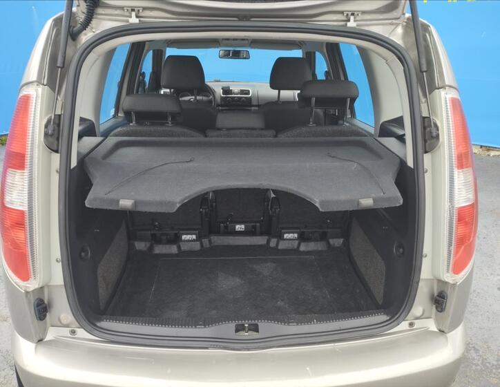 Škoda Roomster 9