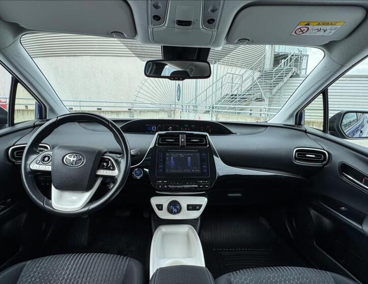 Toyota Prius 7