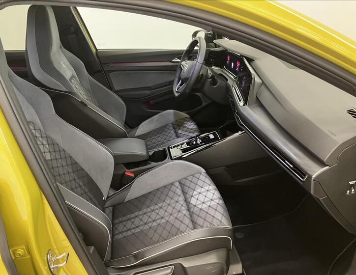 Volkswagen Golf 14