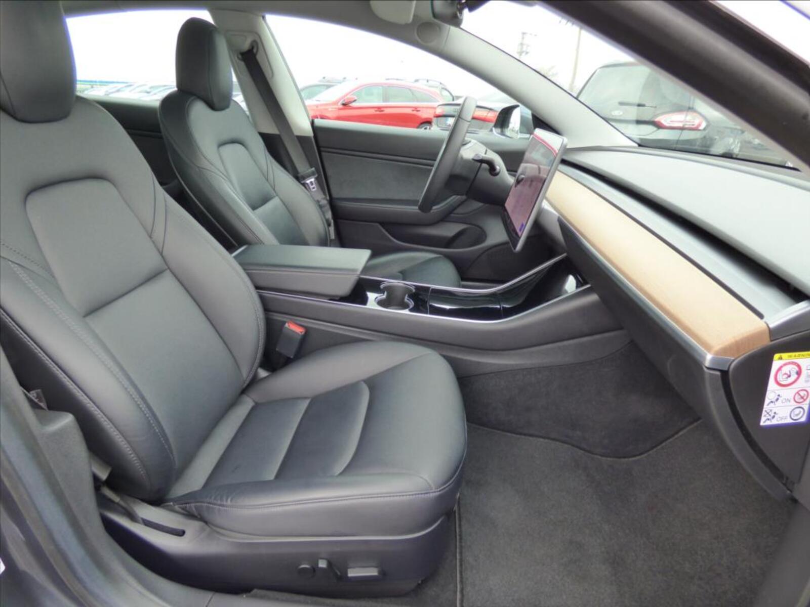 Tesla Model 3 47