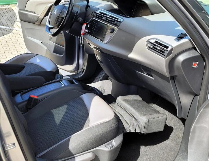 Citroën Grand C4 Picasso 23