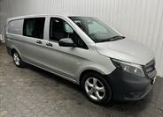Mercedes-Benz Vito 12