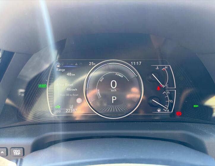 Lexus ES 300h 11