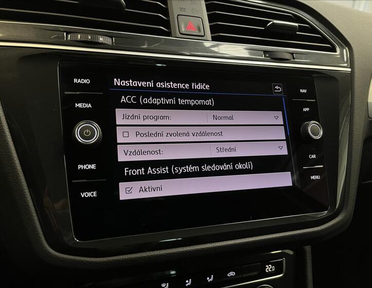 Volkswagen Tiguan 9