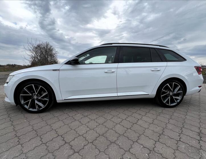 Škoda Superb 4