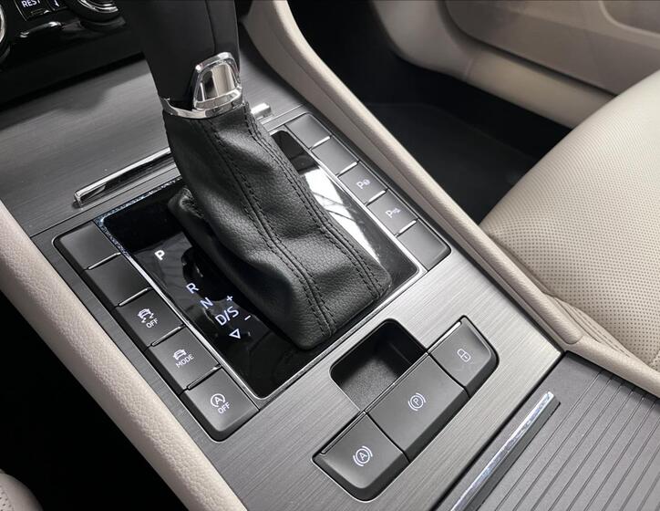 Škoda Superb 13
