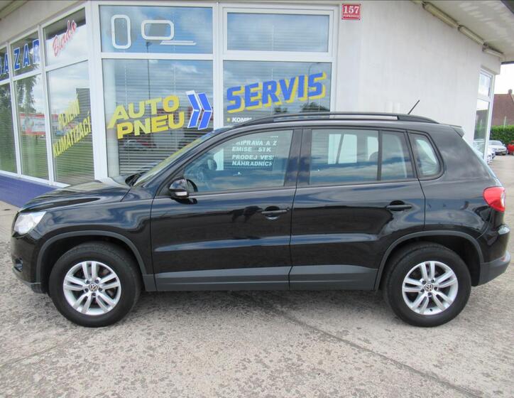 Volkswagen Tiguan 9