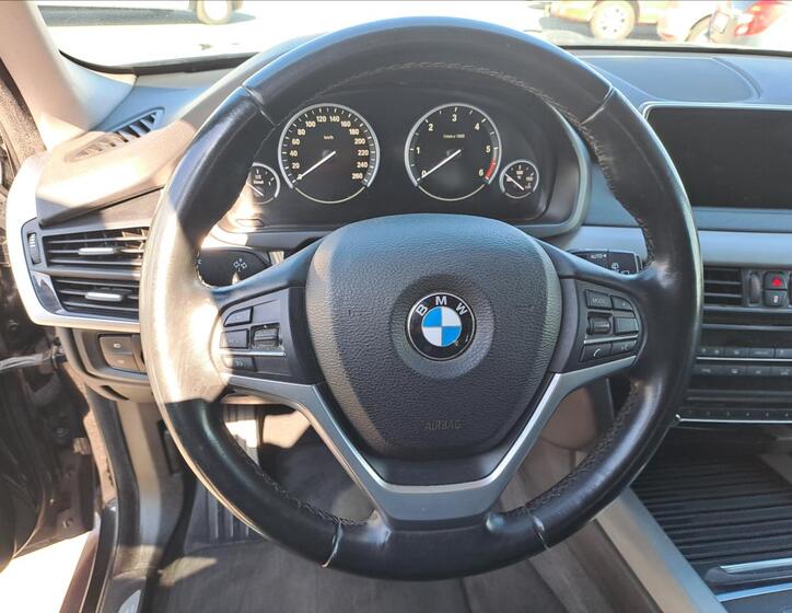 BMW X5 12