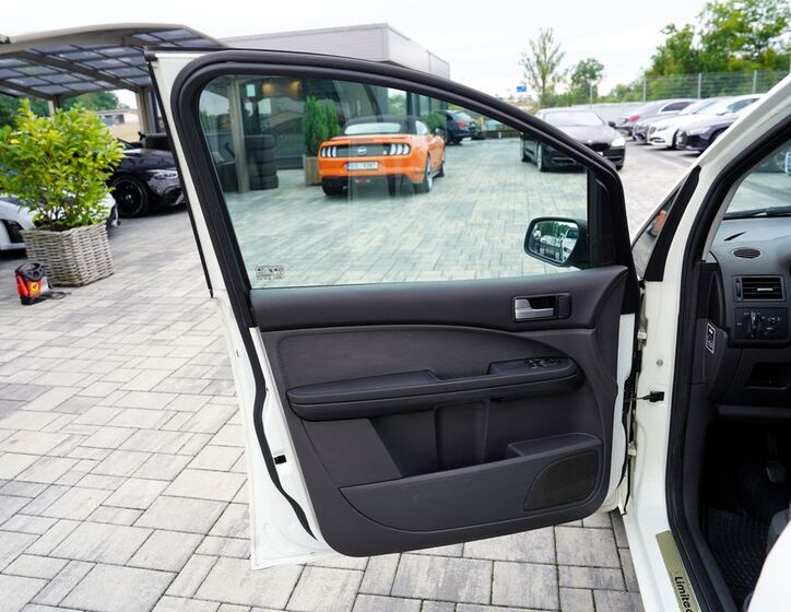 Ford C-MAX 13