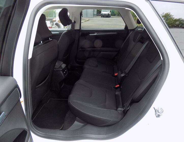 Ford Mondeo 10