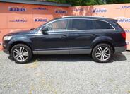 Audi Q7 4