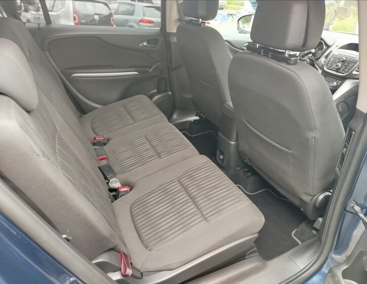 Opel Zafira 25