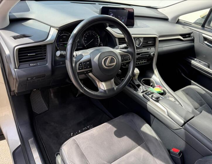 Lexus RX 450h 8