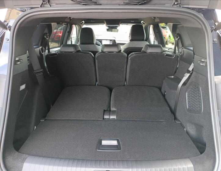 Peugeot 5008 6