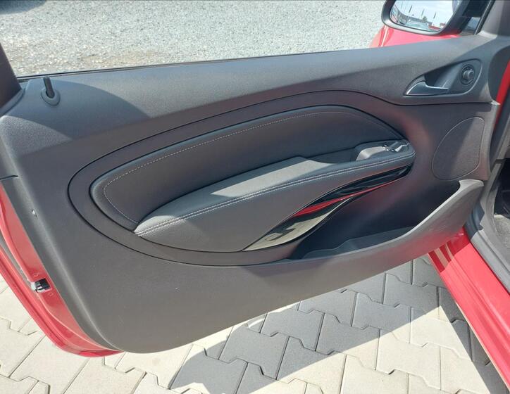 Opel Adam 9