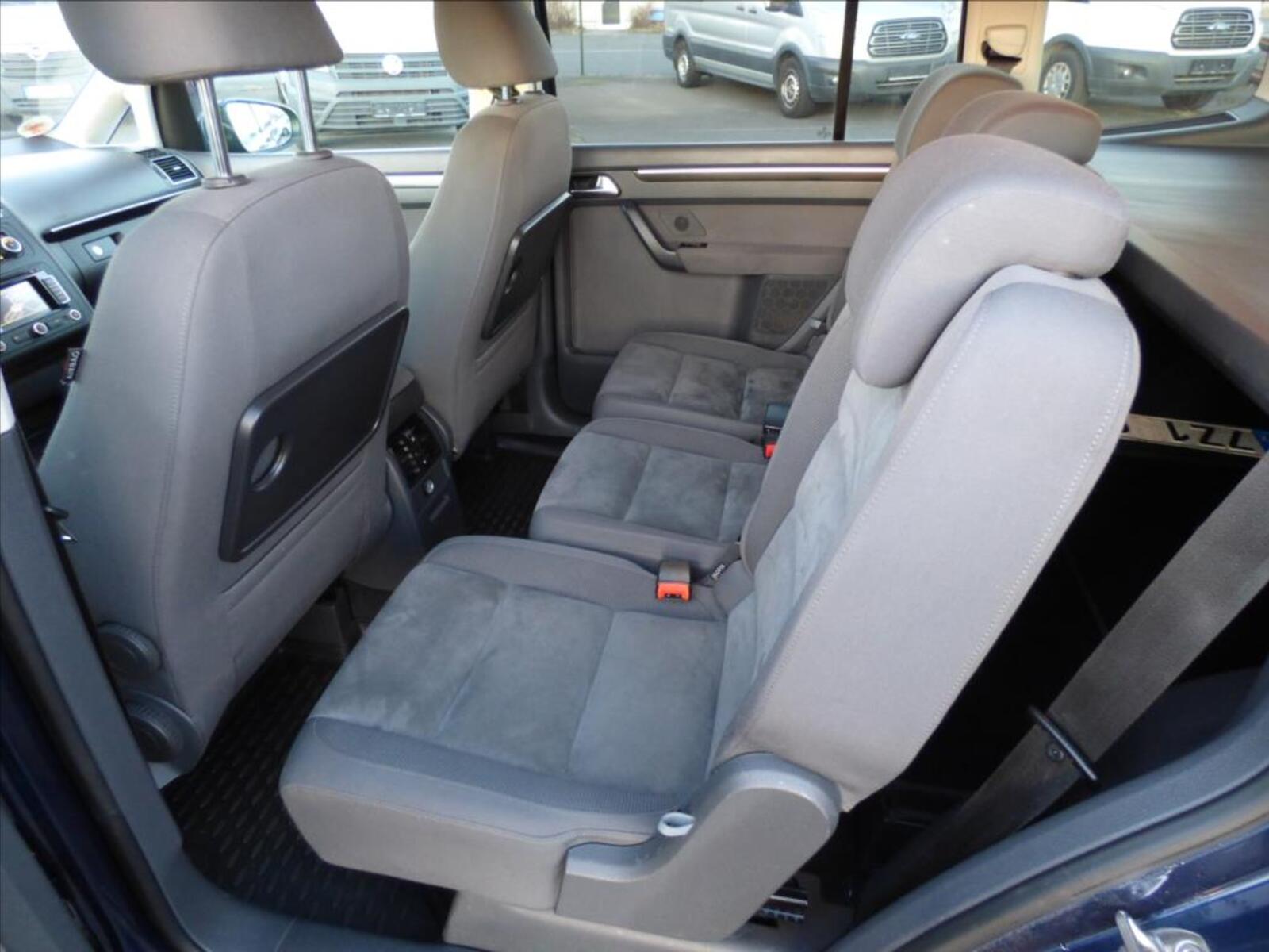 Volkswagen Touran 51