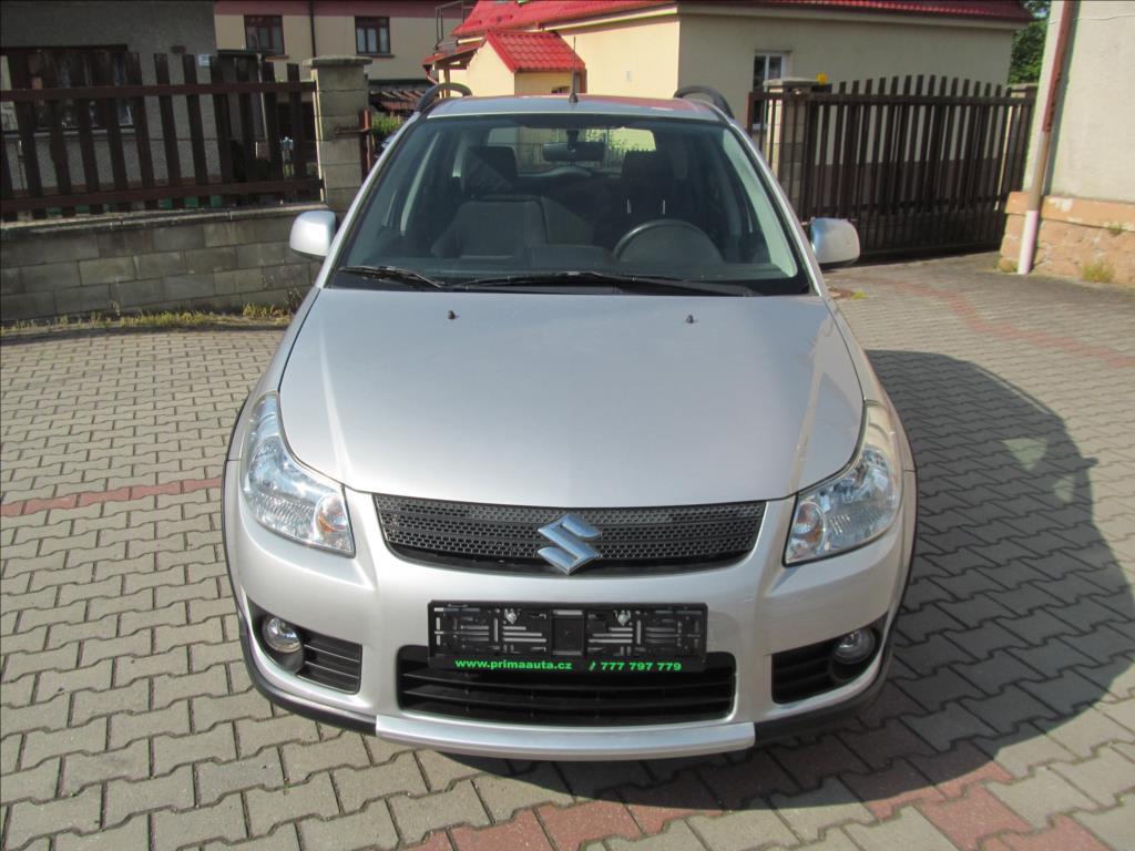 Suzuki SX4 11