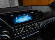 Mercedes-Benz GLE 8