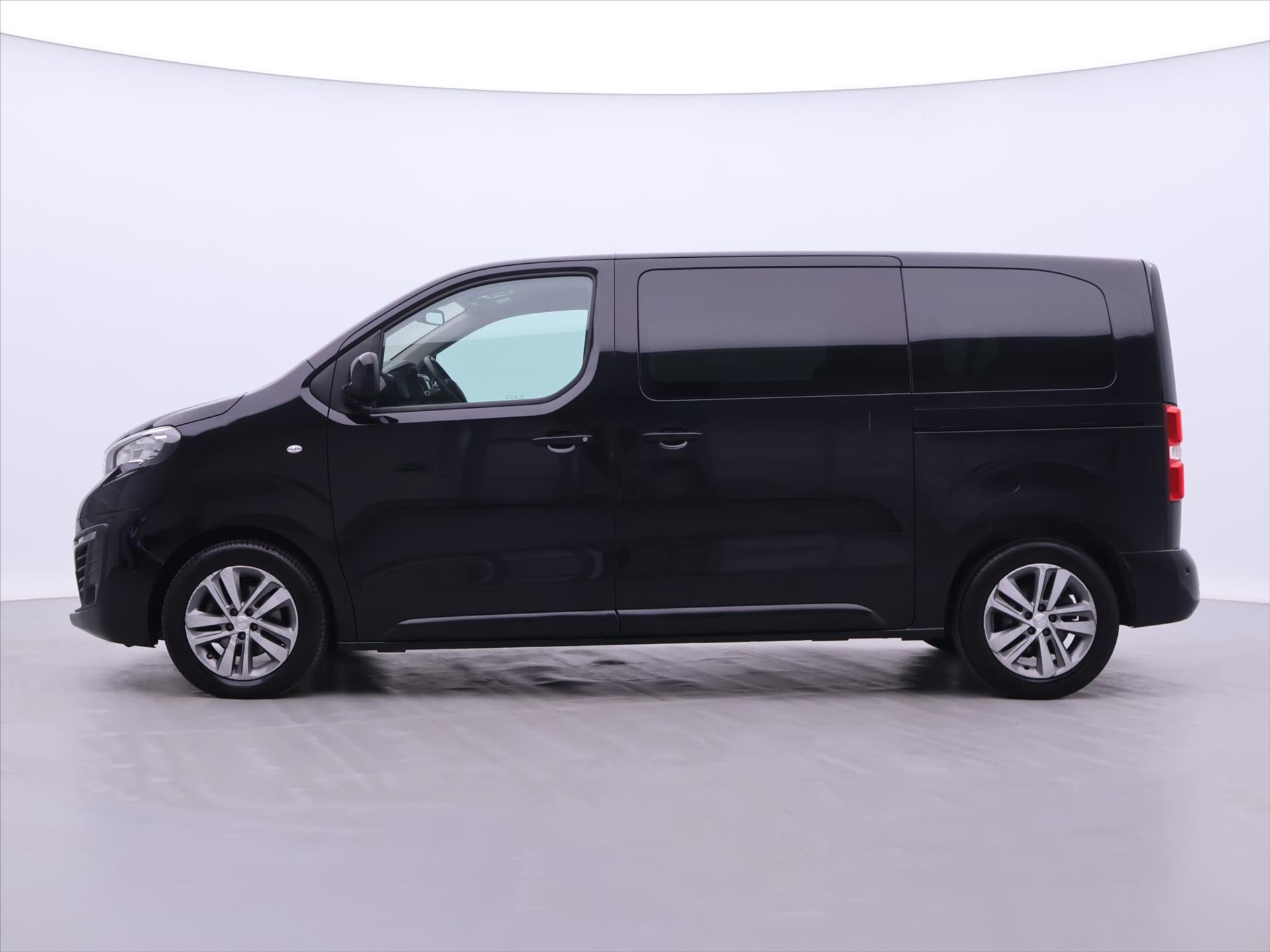 Peugeot Traveller