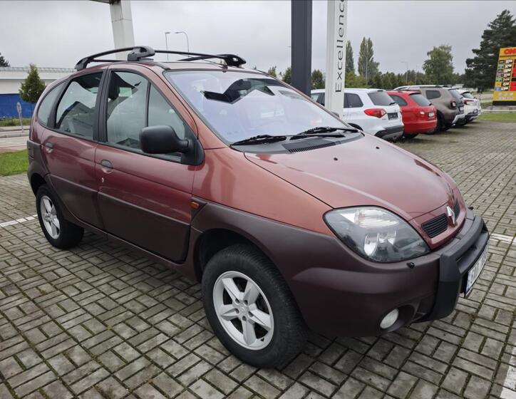 Renault Scénic 8