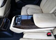 Audi A8 33