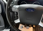 Ford Galaxy 9