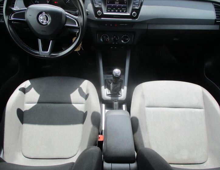 Škoda Fabia 10