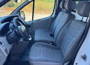 Renault Trafic 13