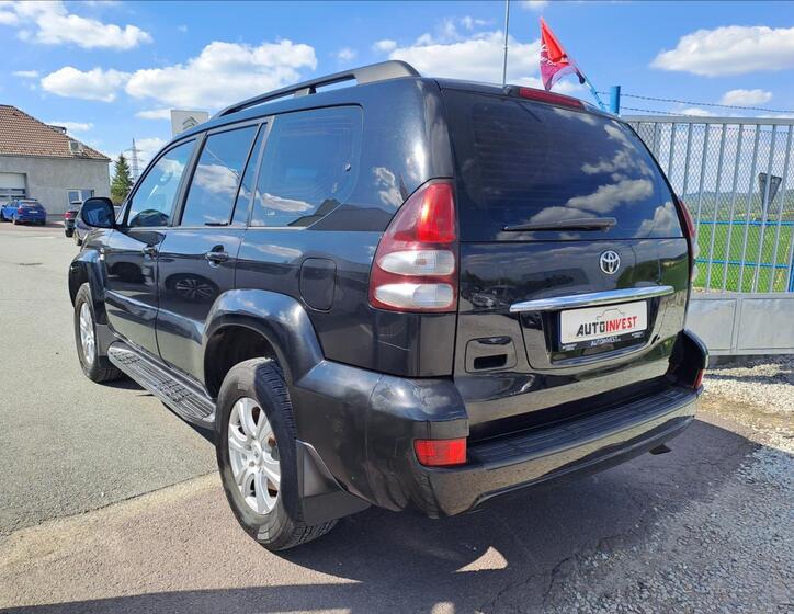 Toyota Land Cruiser 4