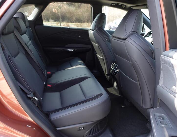 Lexus RX 500h 14