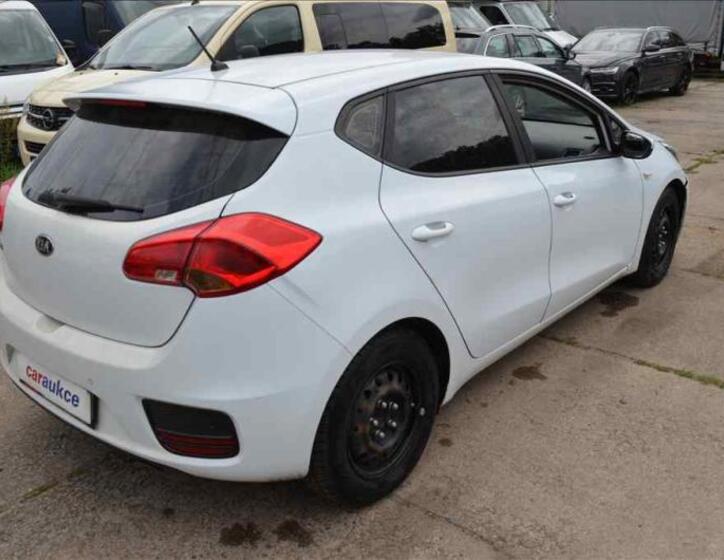 KIA Ceed 4