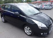 Peugeot 5008 4