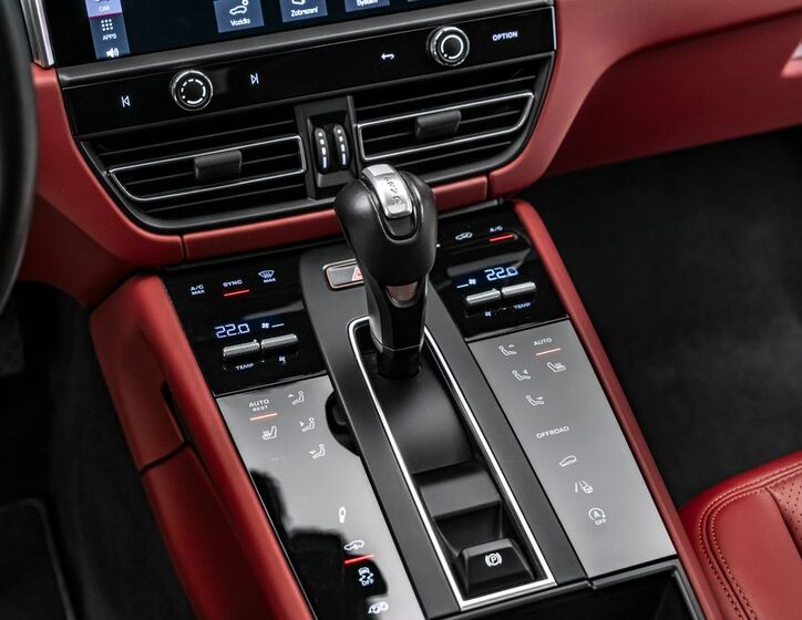 Porsche Macan 18
