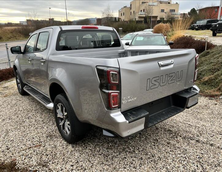 Isuzu D-Max 5