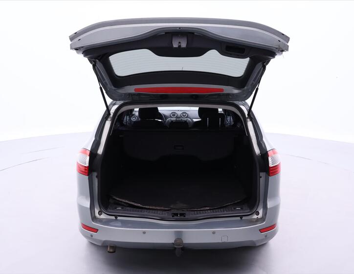 Ford Mondeo 9