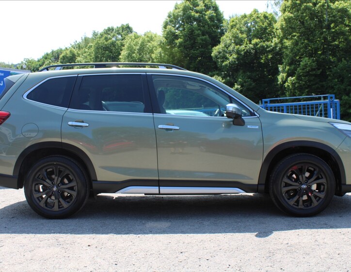 Subaru Forester 4