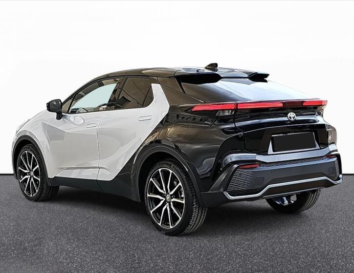 Toyota C-HR 5