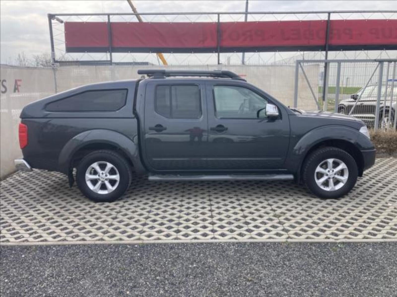 Nissan Navara 4
