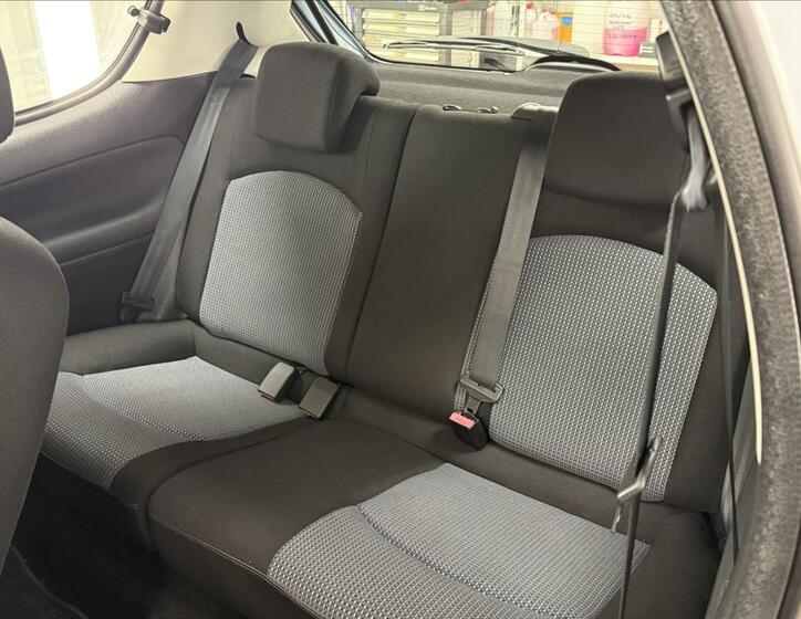 Peugeot 206 9