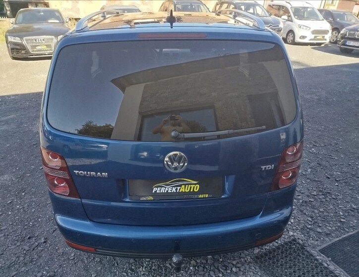 Volkswagen Touran 5