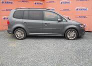 Volkswagen Touran 8