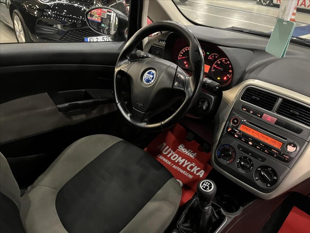 Fiat Grande Punto 16
