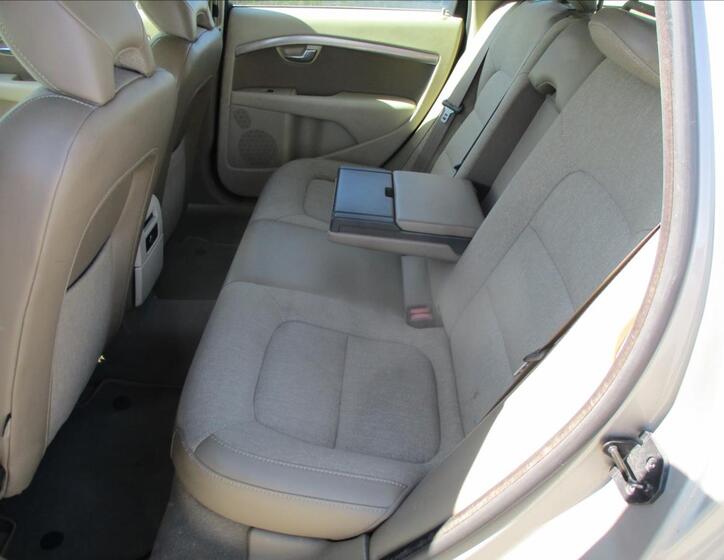 Volvo XC70 8