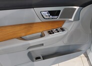 Jaguar XF 13