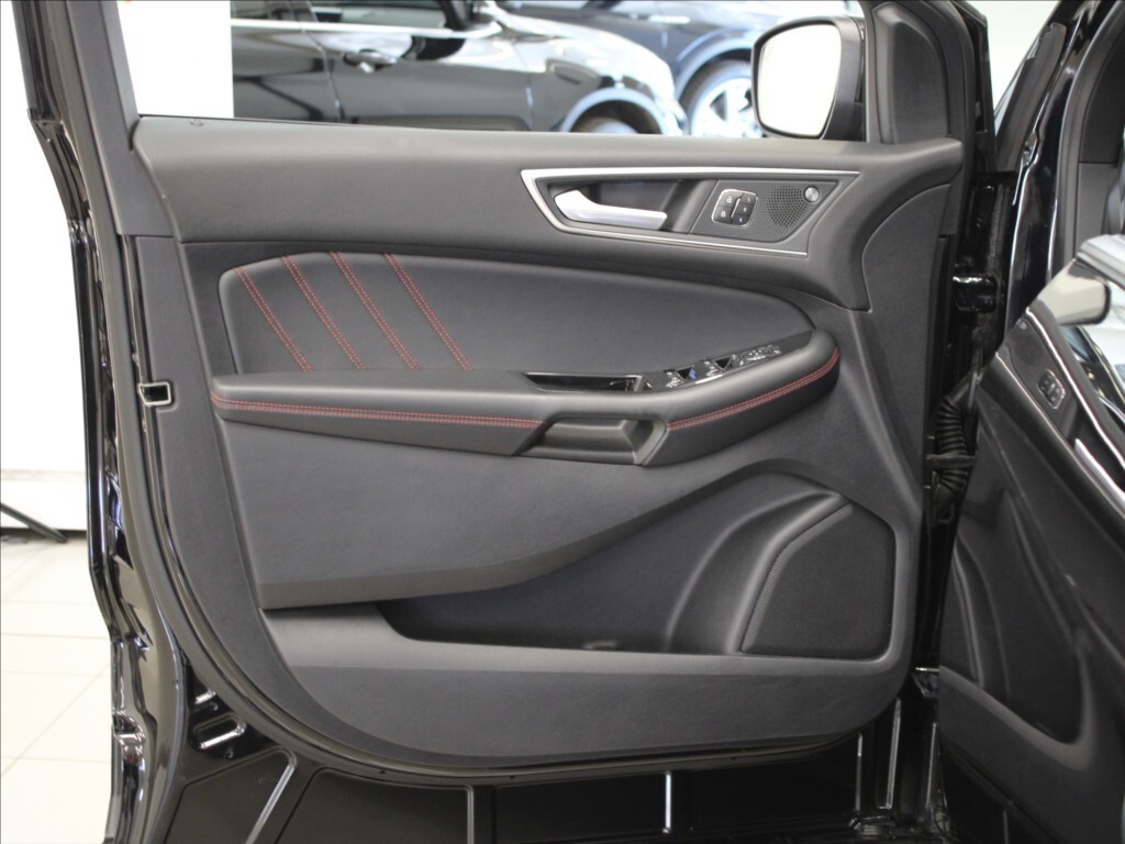 Ford Edge 19