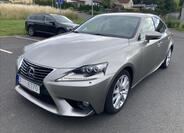 Lexus IS 300h 1