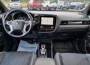 Mitsubishi Outlander 13