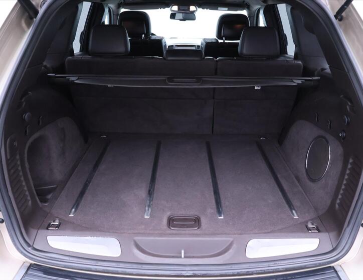 Jeep Grand Cherokee 10