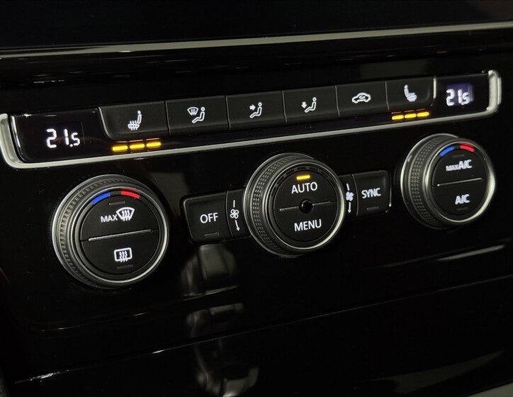 Volkswagen Golf 40
